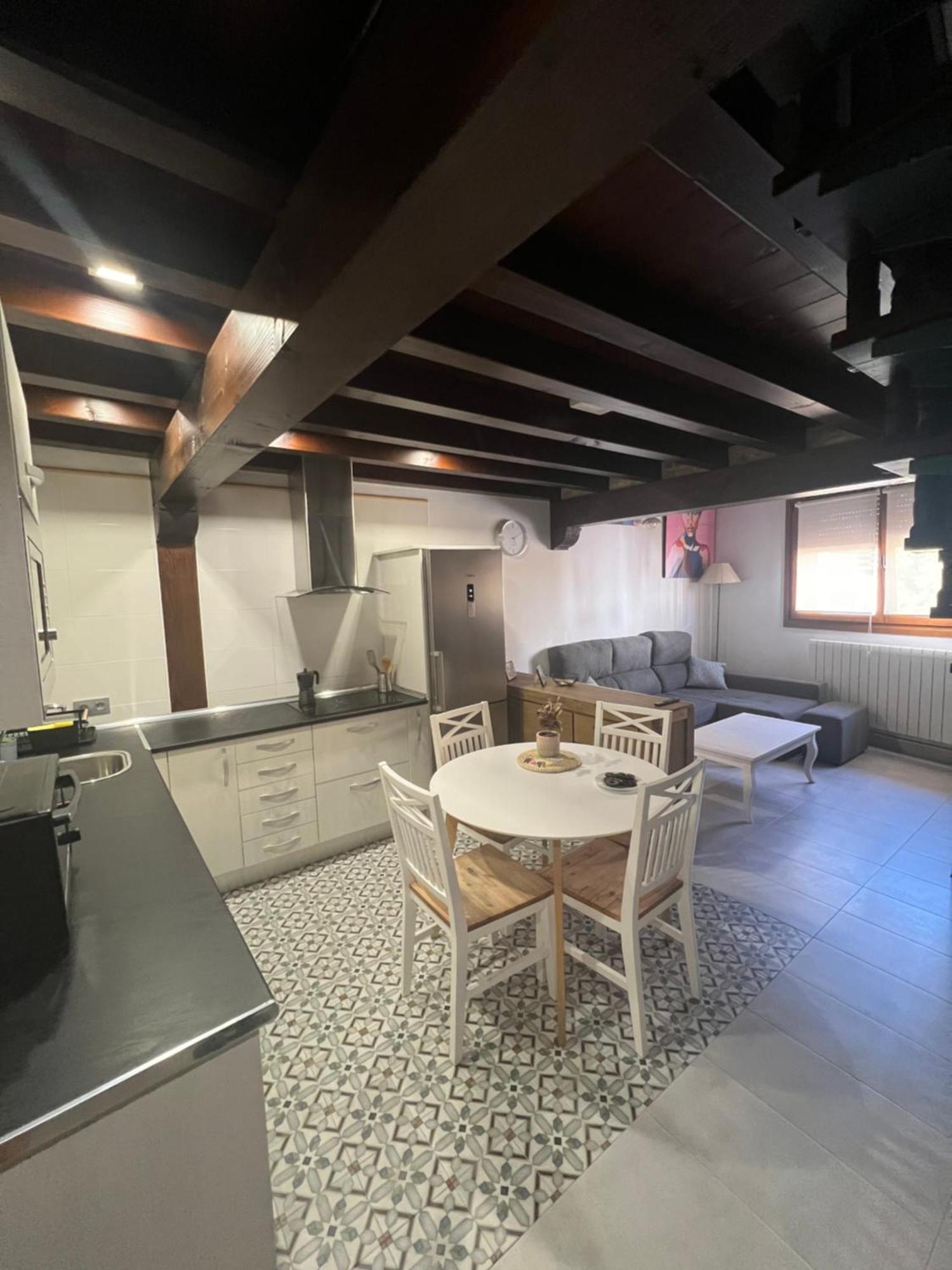 Apartamento Duplex En Sangueesa De 3 Dormitorios Y 2 Banos מראה חיצוני תמונה